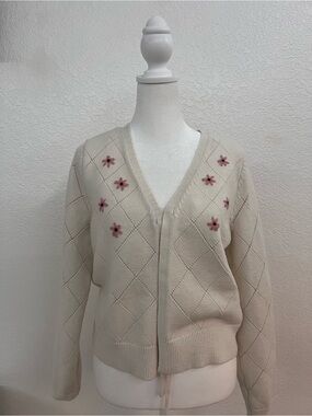 Willow & Wind Floral Embroidered Tie Front Cardigan Sweater Medium Cottagecore